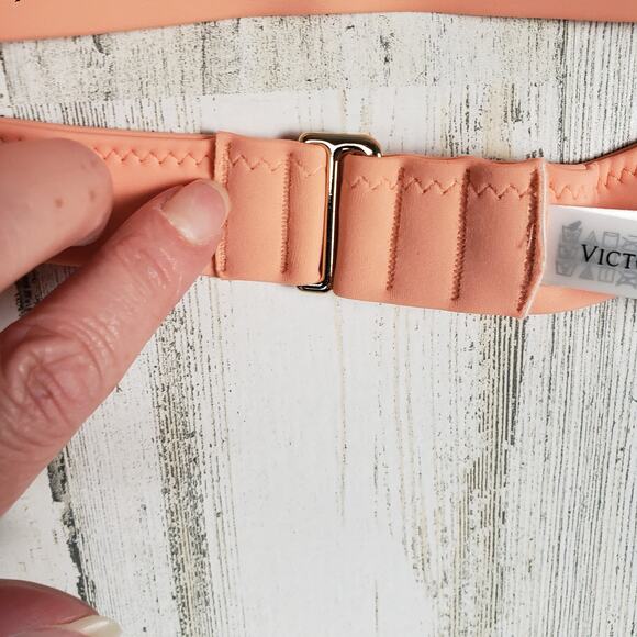 NWT Victoria's Secret Lip Smacker Coral Essential Halter Bikini Top Size Large - Picture 5 of 15